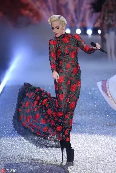 最烂大街的时尚单品,史上最丑时尚单品