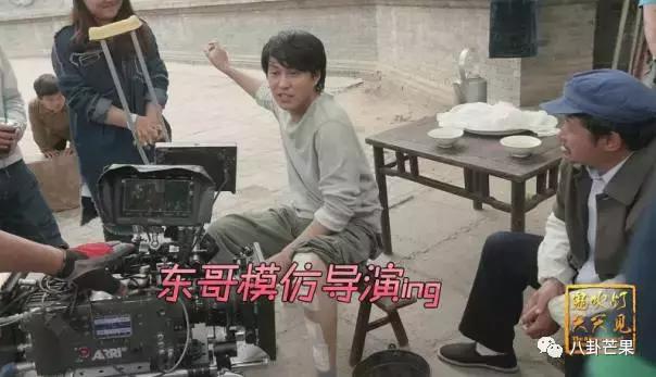 要被靳东的角色蒙蔽了双眼,他本人只有四岁,不能再多!