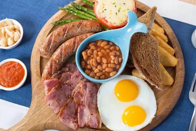 这期新店合集有家店，挤爆滨江，姑娘们一次撸200串都不过瘾！