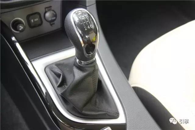 长安悦翔v7公里油耗是多少,长安悦翔v7质量和油耗怎样