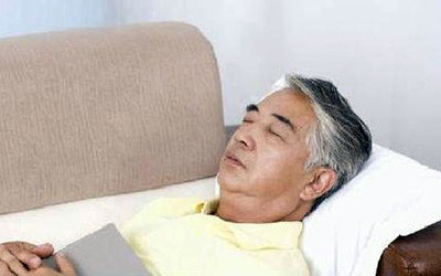老年人嗜睡没精神是什么病,老年人乏力嗜睡要警惕四种病