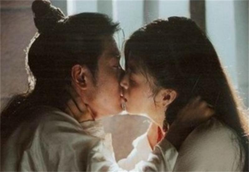 赵丽颖被哪些男明星吻过,女星赵丽颖吻戏