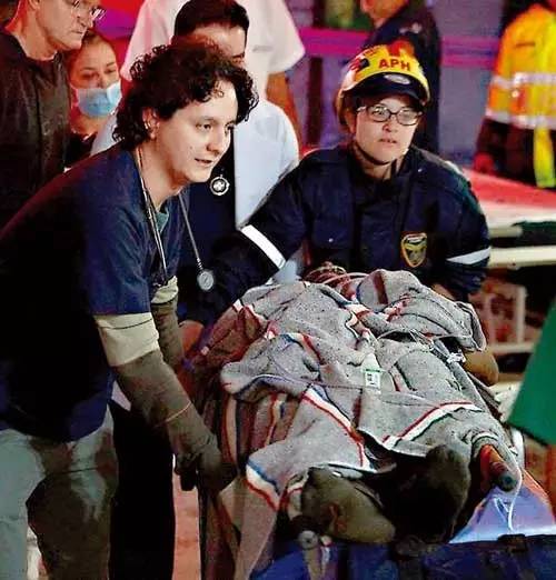 愿天堂也有足球相伴一路走好,愿天堂也有足球陪伴你们