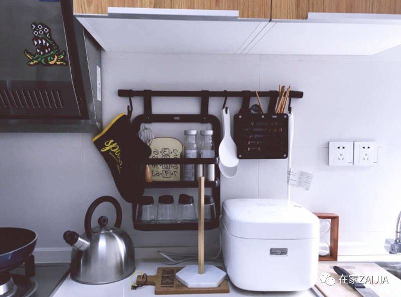 装修全程遥控，家具闲鱼网淘，资深宅男让闹市区老房大变样