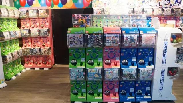 空间六记｜没了“站街”拉客的百脑汇，居然开起了“医院”？