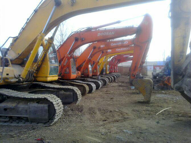 挖掘机无力动作慢怎么维修,挖掘机无动作故障解决大全