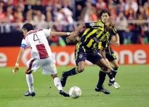 足球过人实用变向技巧教案,足球大幅度变向教学