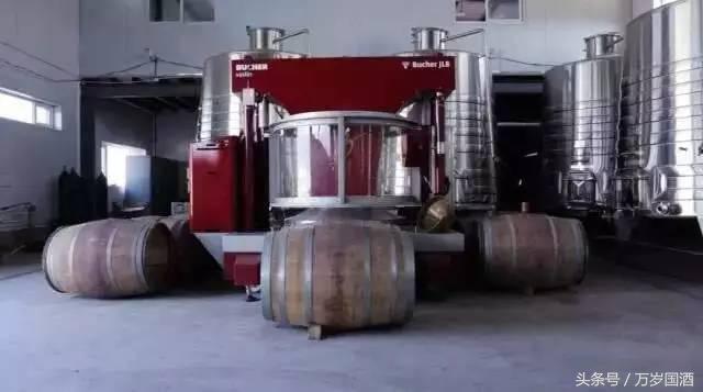 如何辨别葡萄酒真的假的,怎样辨别葡萄酒是真的是假的