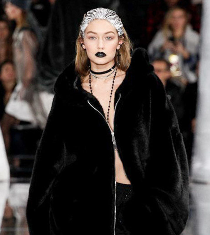 超模gigihadid西装穿搭,gigihadid变色龙式的超模