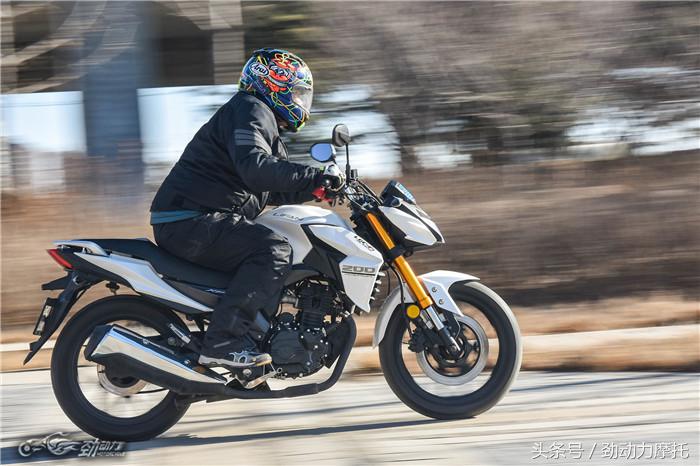 好玩的性能小钢炮,好玩儿不要钱的赛车