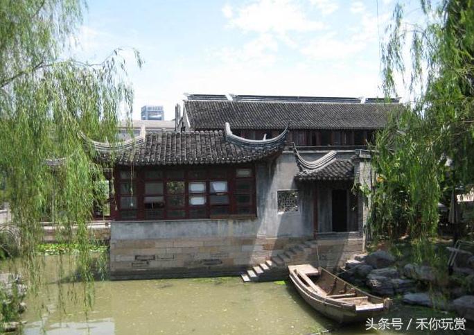 青砖黛瓦的古街风情,青砖黛瓦骑楼古巷