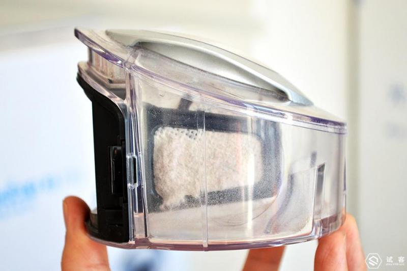 戴森床上吸尘器清洗,清洁床吸尘器