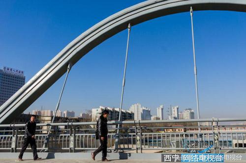 为迷人的“西宁蓝”点赞！