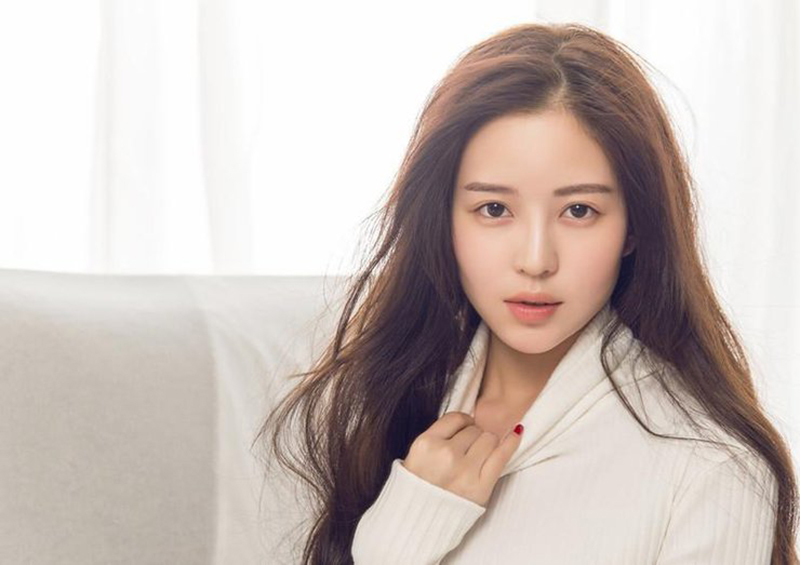 赫拉气垫和欧莱雅气垫哪个好,赫拉气垫好还是雪花秀气垫好