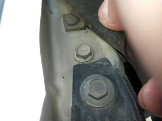 2012年8月尼桑天籁2.5排量,uc认证二手车