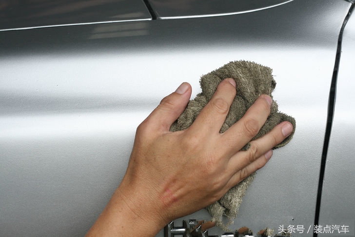 什么叫汽车抛光,如何给汽车抛光涂蜡