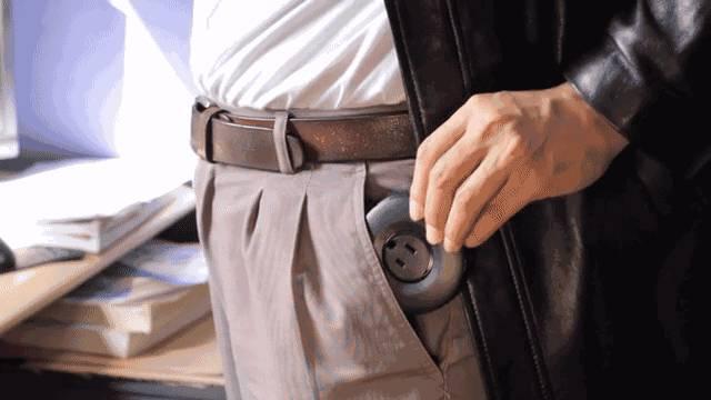 这个呆萌的甜甜圈插线板兼容各种形状插头，什么插头都能插！