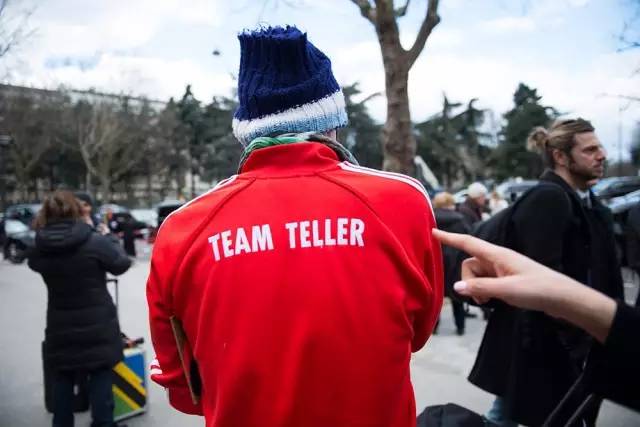 新年的红色你穿对了吗高级感穿搭 (2020年春节流行穿什么颜色)