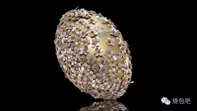 唯物｜情人节倒计时，去看50个潮牌出的超级碗纪念球，独一无二