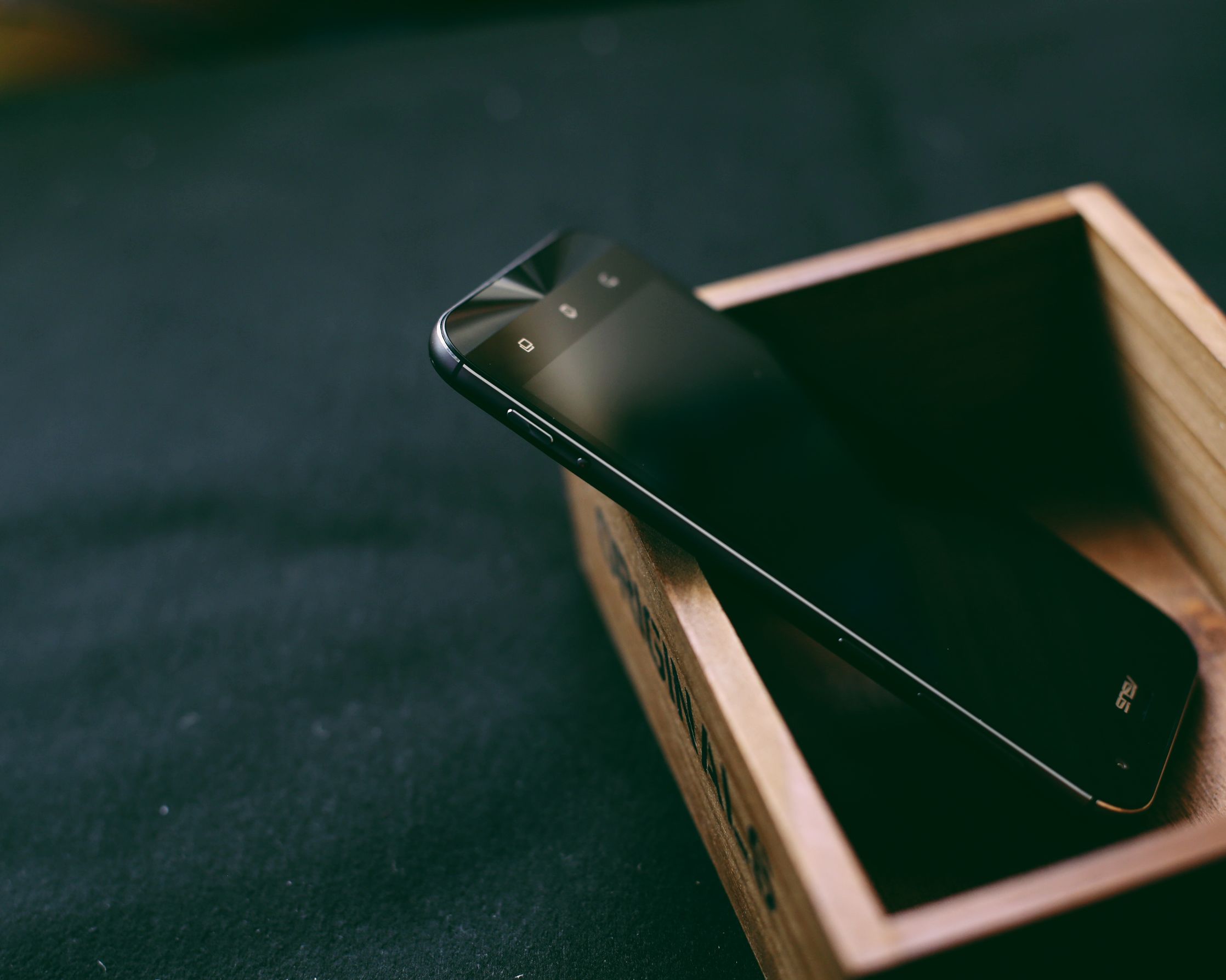 华硕zenfone4zoom,华硕zenfone3鹰眼版