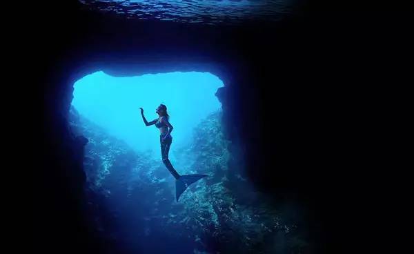 不打情怀牌，我们来谈谈这部《美人鱼》！