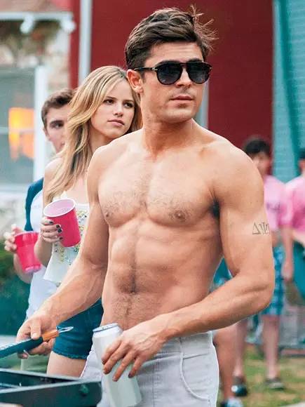 这位*男美**子现已加入无上装豪华套餐