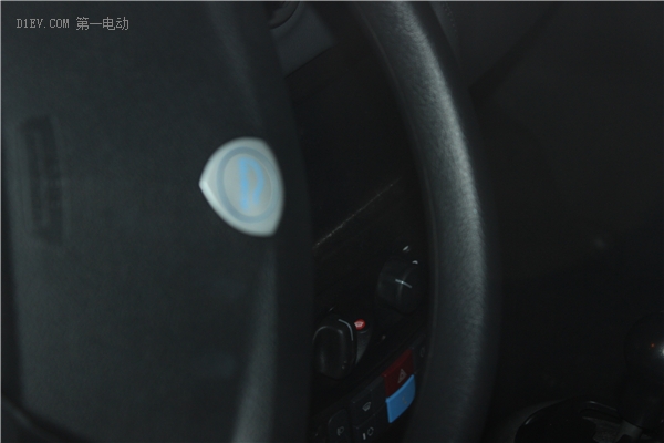 蜜月旅行惊现知豆比亚迪，顺着德法瑞意饱览欧洲的新能源汽车