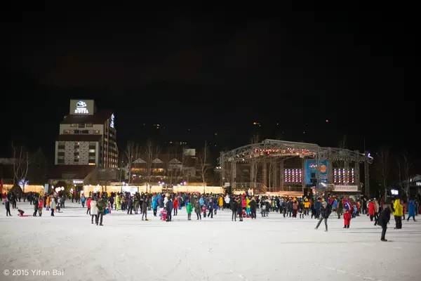 在滑雪场滑雪的过程是什么,乌鲁木齐滑雪场跨年