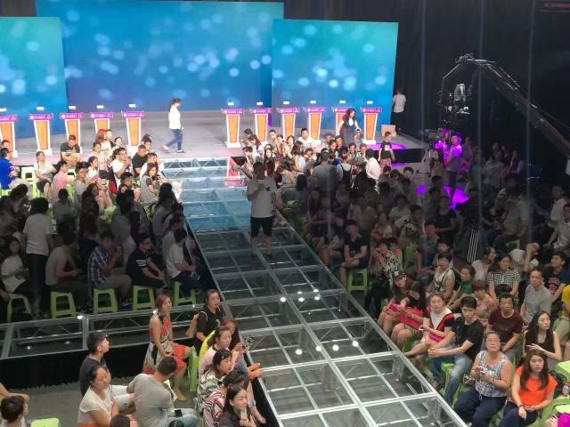 城市日历官微｜大派送！《我想有个家》纪念版台历新鲜出炉！俊男靓女！神仙眷侣全包罗！转发就送！