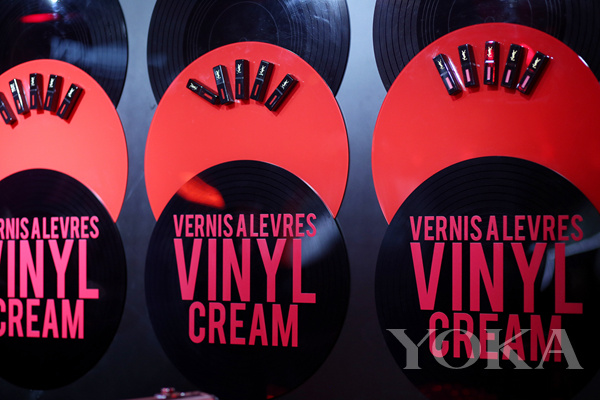 ysl黑盖丝绒唇釉212和黑管420,ysl圣罗兰唇釉黑管409412