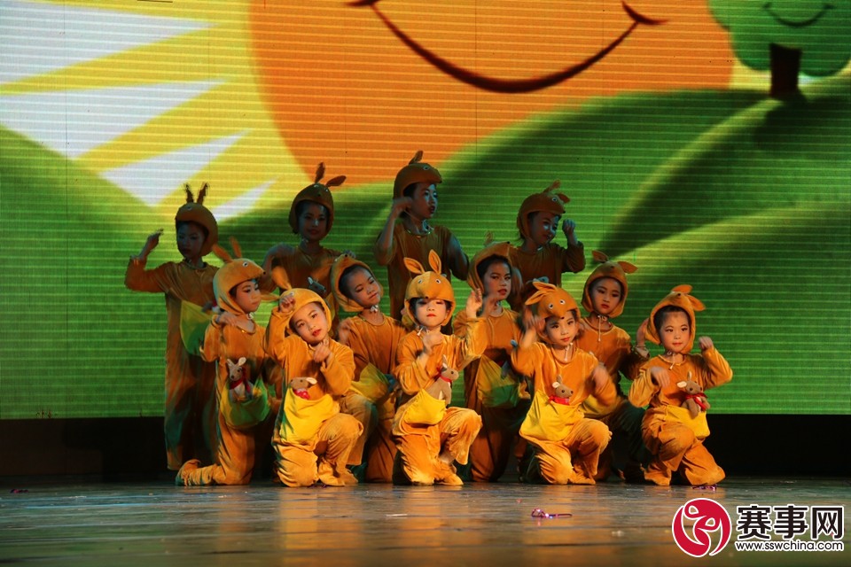 赛事网春晚录制圆满结束，正月初一至初三请锁定福建教育电视台