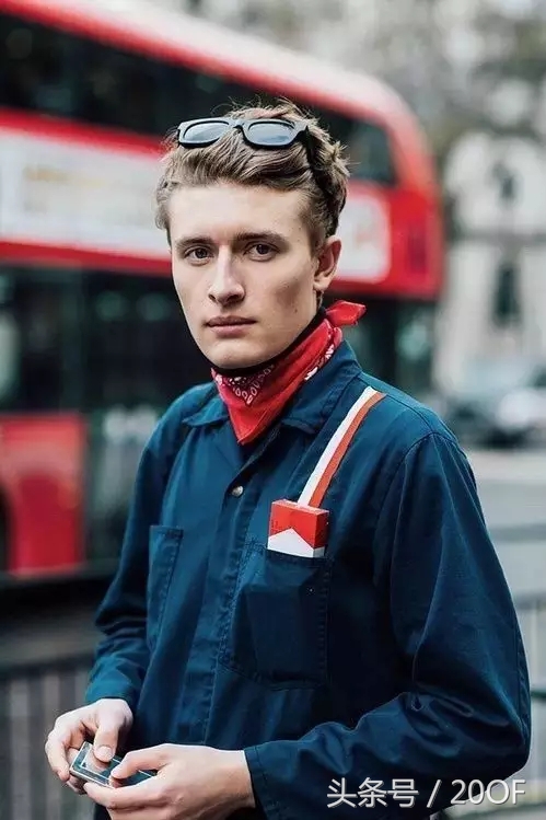 新年如何穿得好看又暖又时髦,新年穿大红大紫