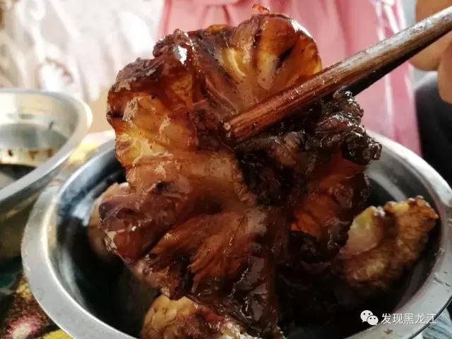 现场实拍农村一家人杀年猪全过程,东北农村真实生活杀年猪