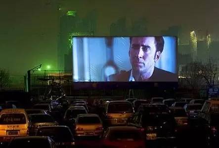 汽车电影院真实视频,世界上第一家电影院在哪个国家