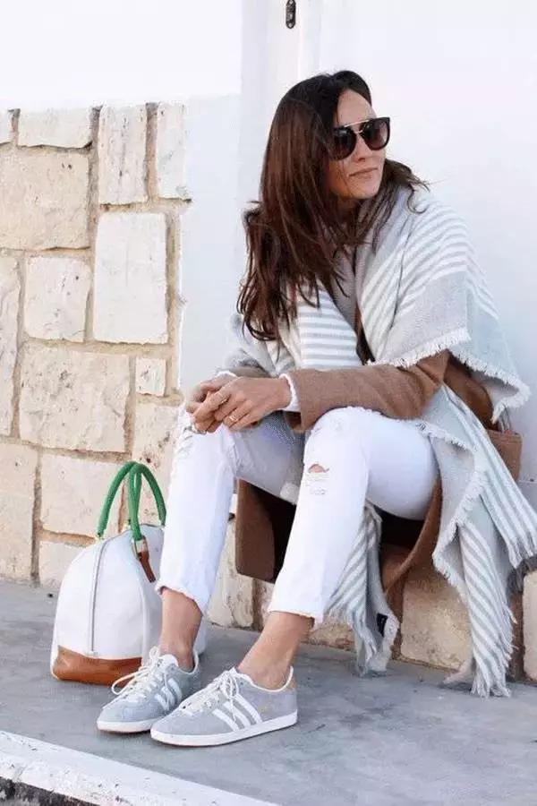 杨幂同款小白鞋阿迪达斯,杨幂小布鞋