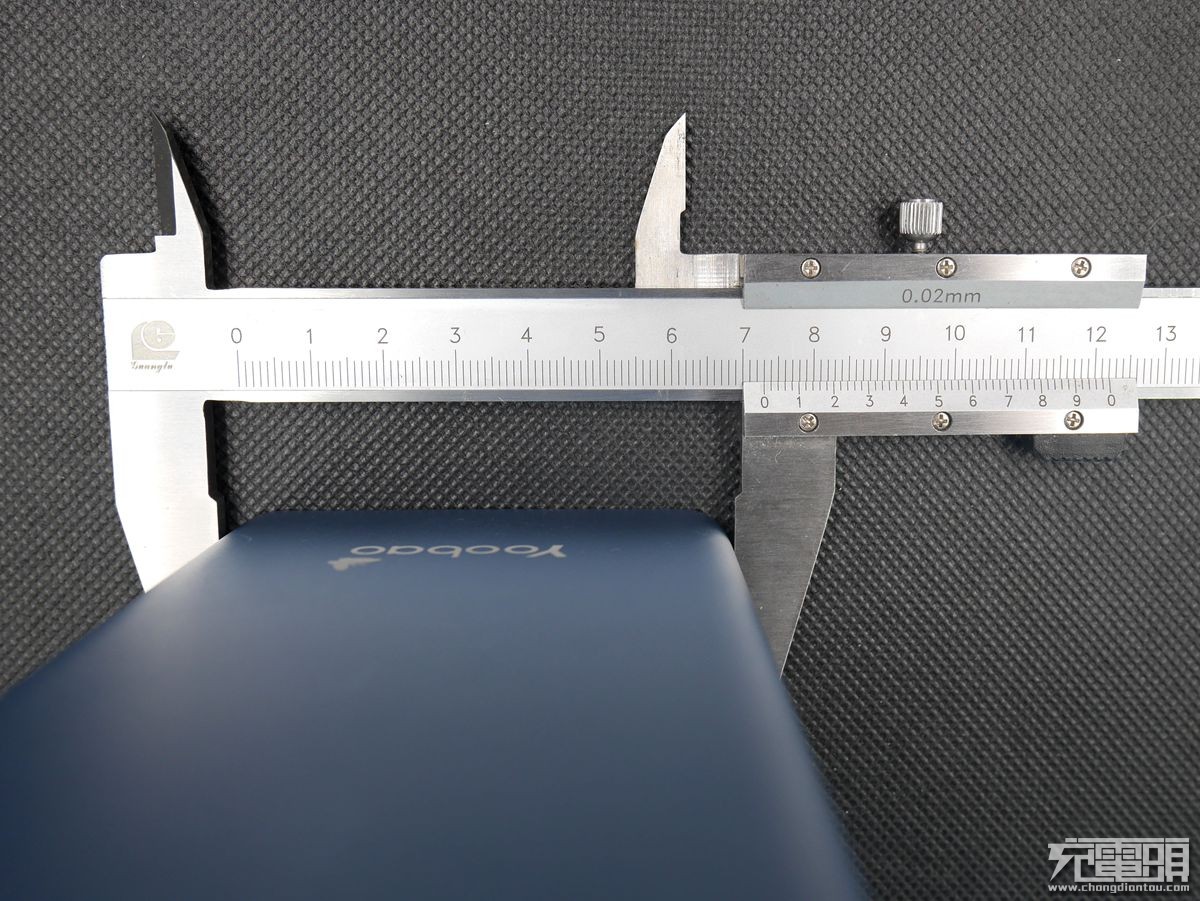 羽博1000w移动电源,羽博20000毫安充电宝自带线评测