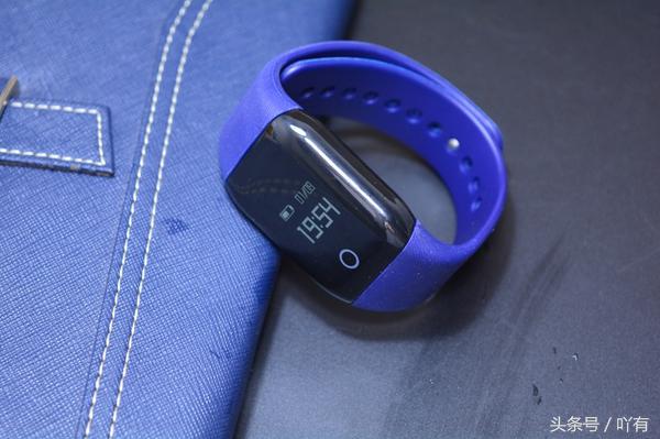 新科技，内置血氧、血压监测功能DuDowatch，又省一笔