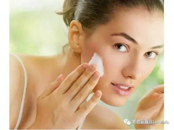 生理盐水和什么搭配祛痘祛斑,食盐美容祛痘