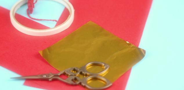 用小彩纸做灯笼最简单的方法新手,用15厘米的纸做灯笼教程