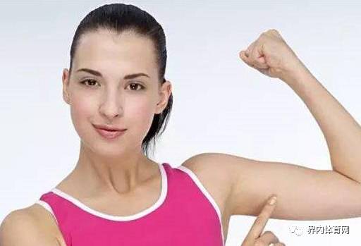 打球手臂一边粗一边细怎么办,打球手臂力量太弱怎么锻炼