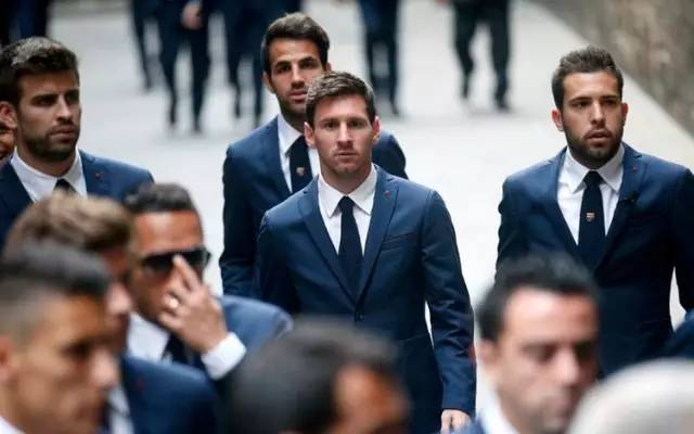 足球谁穿西装最帅,球星穿西装最帅