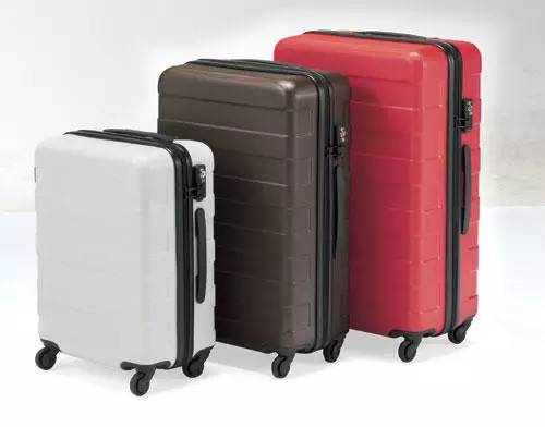 旅行时不累的行李箱,去旅行的前一天晚上整理行李箱