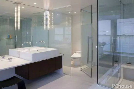 卫生间玻璃隔断用什么玻璃好,磨砂玻璃隔断和透明玻璃隔断