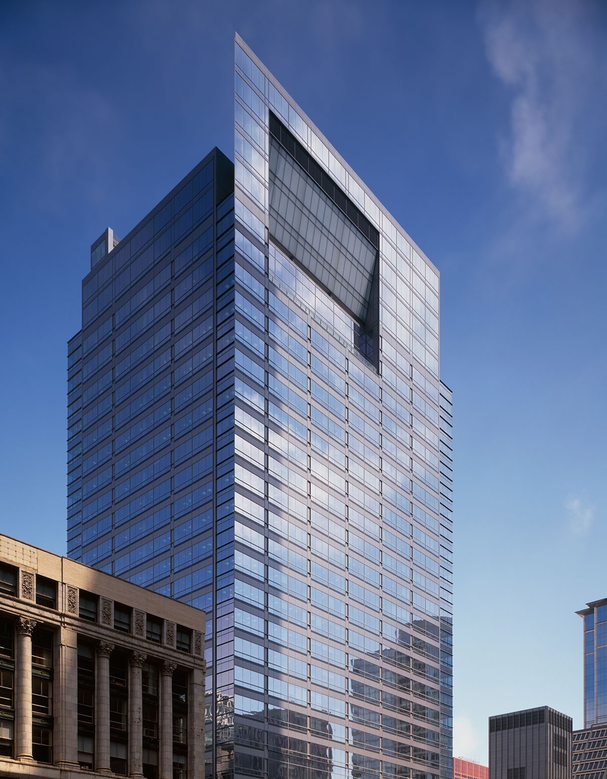 摩天大楼的浪漫 (浪漫的摩天大楼)