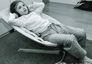 八一八贾静雯家的咘咘的吃喝拉撒用品