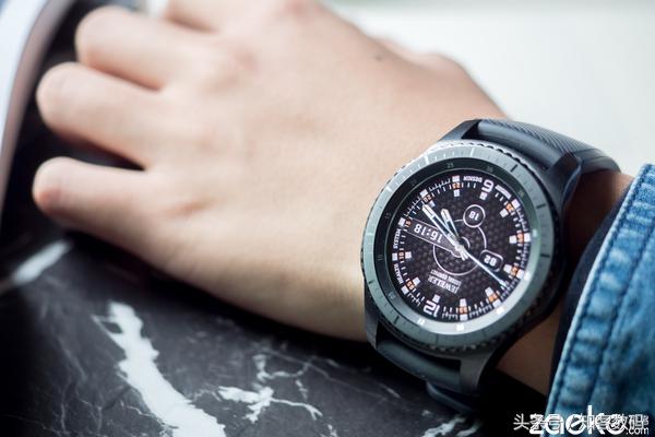 三星GearS3评测：最强智能手表之一，但依然鸡肋