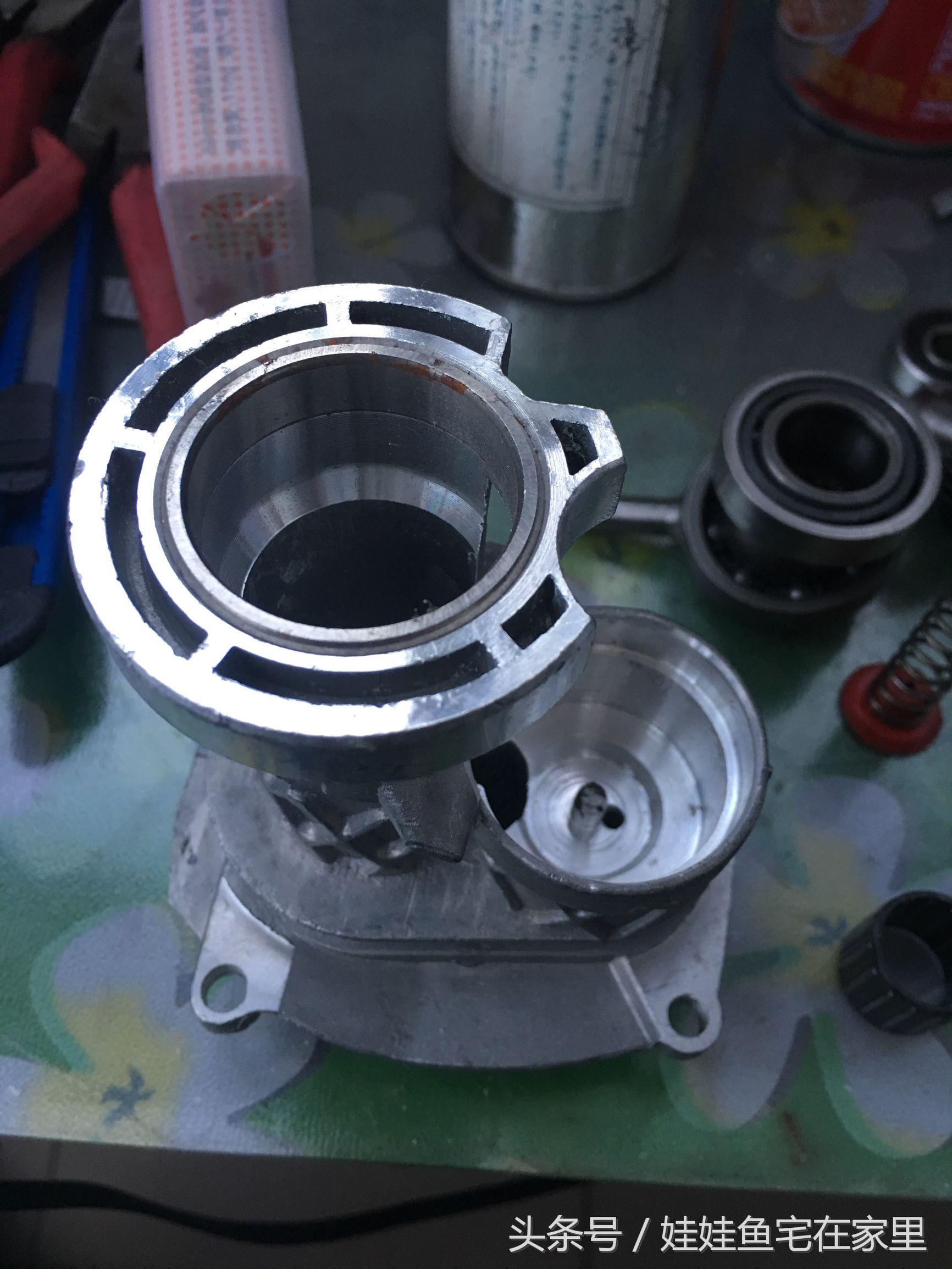 18v博世电锤锂电池组装视频,博世电锤机头维修