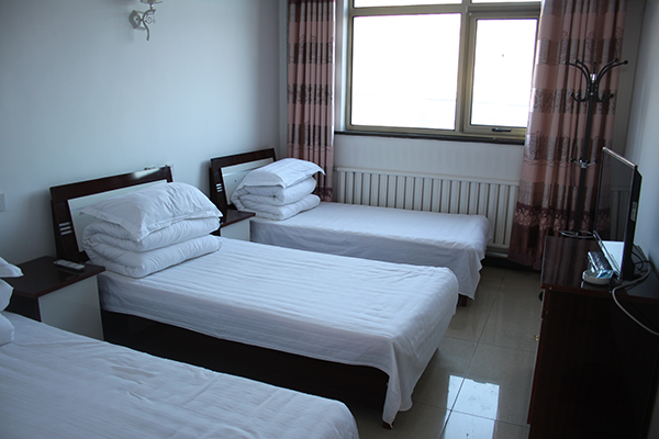 龙庆峡周围有住宿吗,龙庆峡住宿多少钱一晚