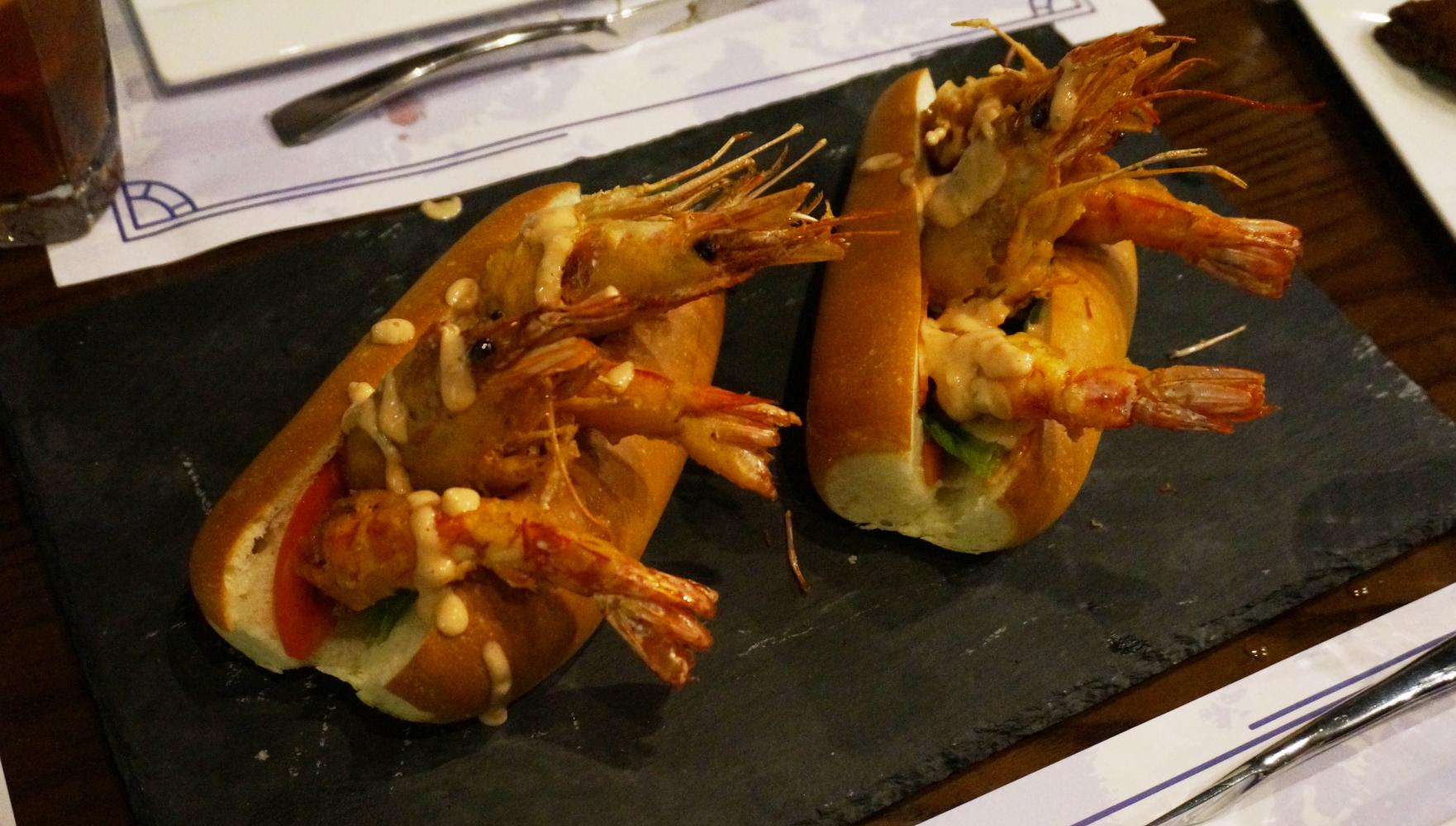 爱情友情最终还是败给亲情,爱情友情都会变成亲情