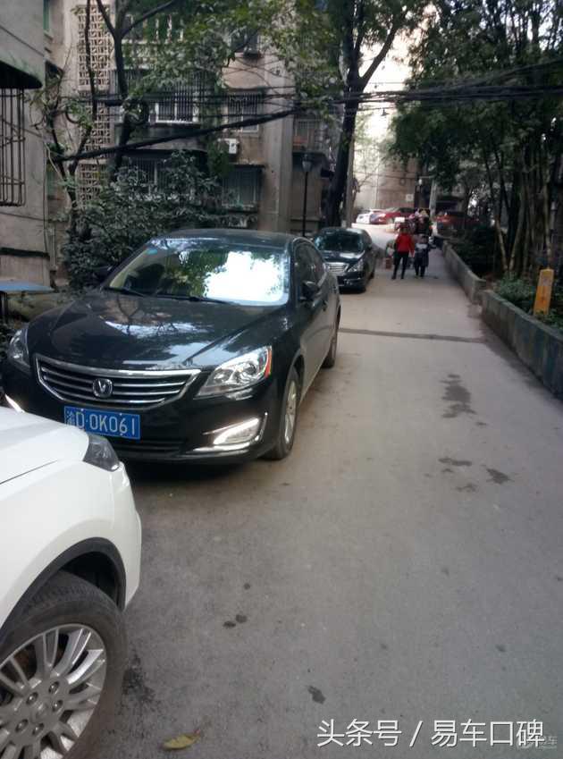 开着坐着舒服的豪华车,开着大气还舒服的车